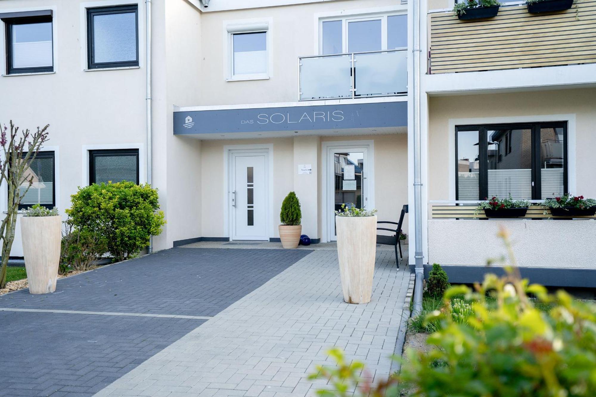 Das Solaris 11 Beach Apartment Mit Gemeinschaftssauna Und Grillplatz Groemitz Exterior photo